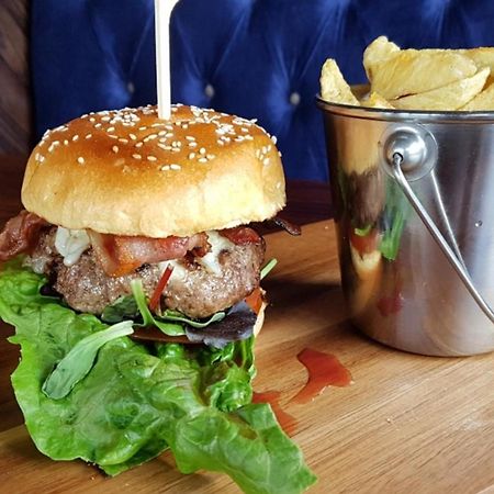 Oyo The Kilburn Arms Bed & Breakfast Londra Exterior foto